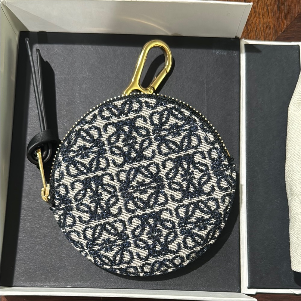 Loewe anagram cookie pouch - authentic